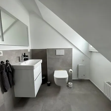 Gemuetliche Sanierte Mit Klimaanlage * Koblencja