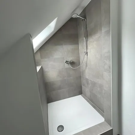 Gemuetliche Sanierte Mit Klimaanlage Apartament