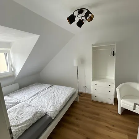 Gemuetliche Sanierte Mit Klimaanlage كوبلنس